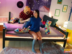 Fakehub Originals - Housemates Halloween Prank - 10/28/2022