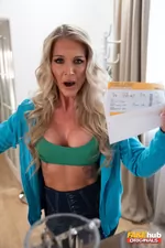 Fakehub Originals - First Class Pussy - 01/09/2024