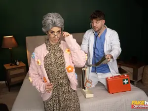 Fakehub Originals - The Very Horny Granny - 04/10/2024