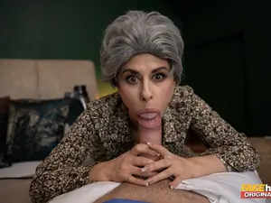 Fakehub Originals - The Very Horny Granny - 04/10/2024
