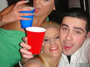 Real Slut Party - In a Private Room - 04/06/2010