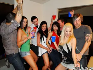 Real Slut Party - In a Private Room - 04/06/2010