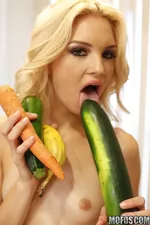 She's A Freak - Make Sure You Fuck Your Vegetables - 09/01/2010
