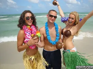 Real Slut Party - Coconut, Bust a Nut. - 10/26/2010