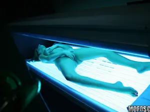 Pervs On Patrol - Spray Tan Special - 11/25/2010