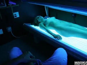 Pervs On Patrol - Spray Tan Special - 11/25/2010