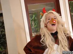 She's A Freak - Getting Ready For Santa - 12/22/2010