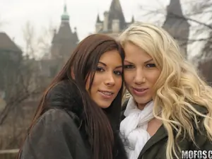 She's A Freak - Lesbians In Public - 01/20/2011