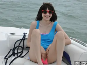 Latina Sex Tapes - Outdoor Sex With Amateur Latina - 09/13/2014