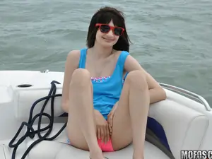 Latina Sex Tapes - Outdoor Sex With Amateur Latina - 09/13/2014