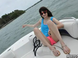 Latina Sex Tapes - Outdoor Sex With Amateur Latina - 09/13/2014