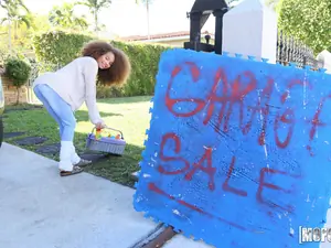 Pervs On Patrol - Getting Lucky At The Yard Sale - 02/21/2019