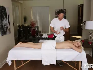 Lets Try Anal - Chloe's Little Secret - 03/29/2019