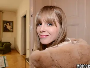 I Know That Girl - Pussy for Christmas - 01/05/2015