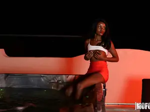 I Know That Girl - Club To Tub - 04/06/2019