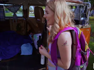 Stranded Teens - Van Life Benefits - 04/10/2019