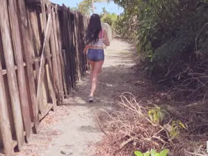 Stranded Teens - Into The Wood - 04/18/2019