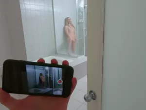 Pervs On Patrol - Stepsister Shower Peepshow - 04/23/2019