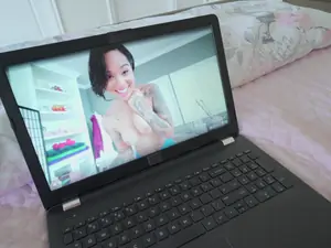 Share My BF - Movie Night Moves - 06/09/2019