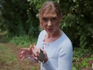 Stranded Teens - End of Her Leash - 06/29/2019