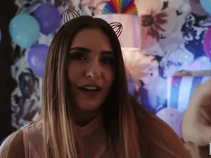 Pervs On Patrol - Lonely Party Girl - 08/02/2019