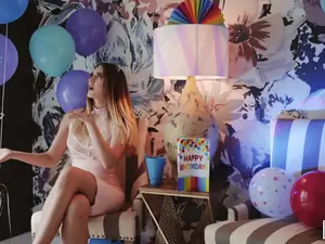 Pervs On Patrol - Lonely Party Girl - 08/02/2019