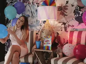 Pervs On Patrol - Lonely Party Girl - 08/02/2019