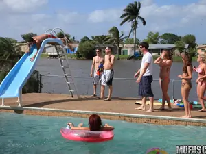 Real Slut Party - Florida Doesn't Wait For Summer - 04/19/2011