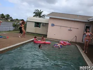 Real Slut Party - Florida Doesn't Wait For Summer - 04/19/2011
