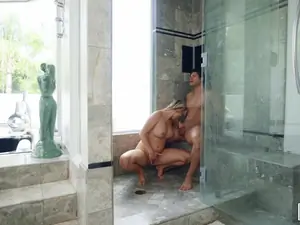 I Know That Girl - Shower Interrupted - 08/20/2019
