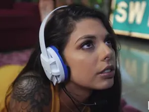 Girls Gone Pink - Gamer Girls - 08/26/2019