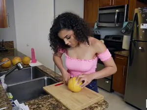 I Know That Girl - Citrus Sucking - 08/31/2019