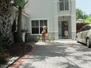 Stranded Teens - Krazy Kinsley - 09/09/2019