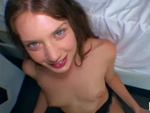 Mofos B Sides - Squirting Elena - 09/11/2019