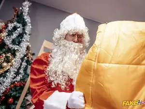 Fake Hostel - Stuck In A Sleeping Bag - 12/20/2020