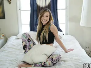 I Know That Girl - Spinner's First Sex Tape - 06/22/2015