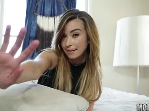 I Know That Girl - Spinner's First Sex Tape - 06/22/2015