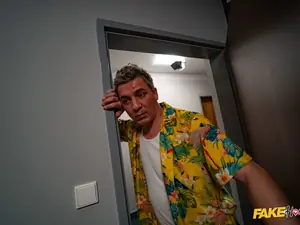 Fake Hostel - Unexpected Wingman on Valentines - 02/14/2021