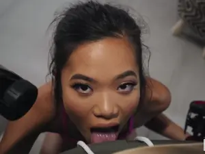 Pervs On Patrol - Spying On Vina - 12/10/2019