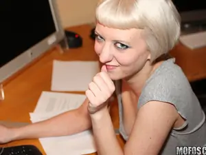 I Know That Girl - Being 4th Cumming - 05/18/2011