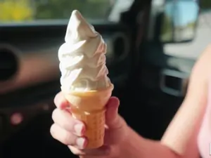 Stranded Teens - We All Scream For Ice Cream - 01/03/2020