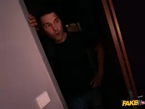 Fake Hostel - The Frozen Girls Prank - 04/17/2021