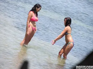 Pervs On Patrol - Peaches on the Beaches - 06/02/2011