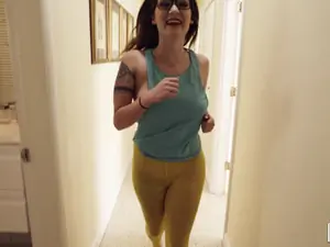 Pervs On Patrol - Stretch-Sister - 02/05/2020