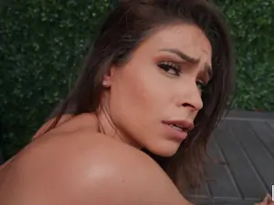 Stranded Teens - Naked Neighbor - 03/05/2020