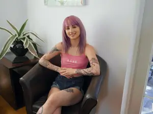 Don't Break Me - Little Val Takes Big Dick - 03/08/2020