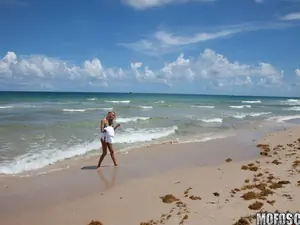Pervs On Patrol - Tiny Blonde Fucks Hotel Employee - 09/22/2015