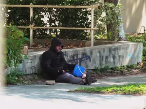 Public Pickups - Sucking Dick For A Sugar Daddy - 07/26/2020