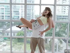 Don't Break Me - Flexible Honey Can't Stop Twerking - 12/25/2015