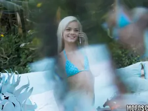 Pervs On Patrol - Slim Teen's Cute Blue Bikini - 01/14/2016
